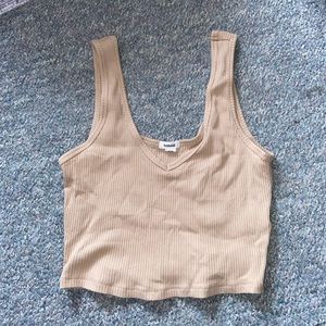 *FREE WITH PURCHASE* Garage Veronika Tank